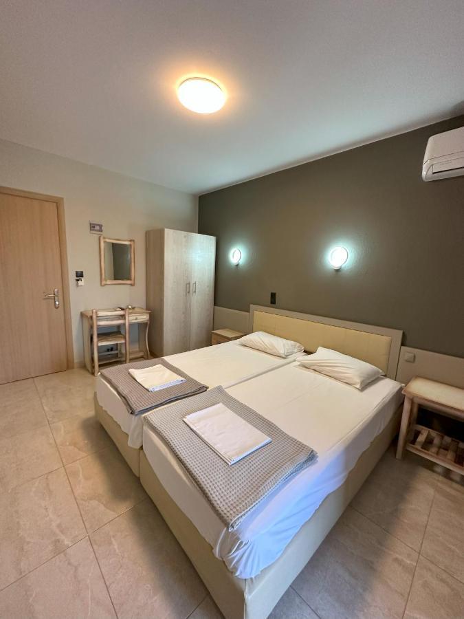 Hotel Afrodite Neoi Poroi Exterior foto